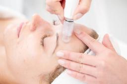 Why Is a Professional Consultation Important Before Plasma Pen Treatment?