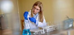 Peptide Therapy for Hair Growth: Benefits and Limitations