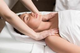 Lymphatic Massage for Face: Benefits and What to Expect