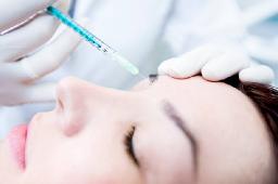Botox for Neck Wrinkles: What Are the Benefits?