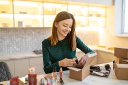 Packaging That Keeps Customers Coming Back: The Subscription Box Advantage