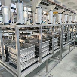 How does a cheese press work?