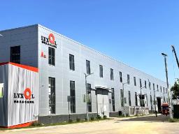  Why choose professional team for steel structure construction